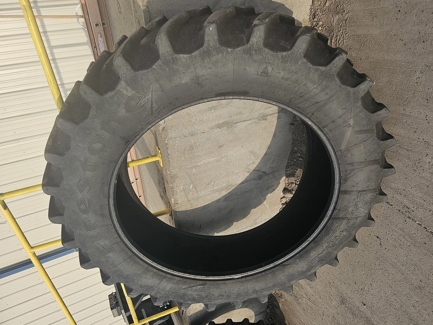 Used 55% 480/80R50 Firestone Deep Tread 23 159A8 R1-W  _x000D_
(Weathering, Stubble, Lug Stubble)