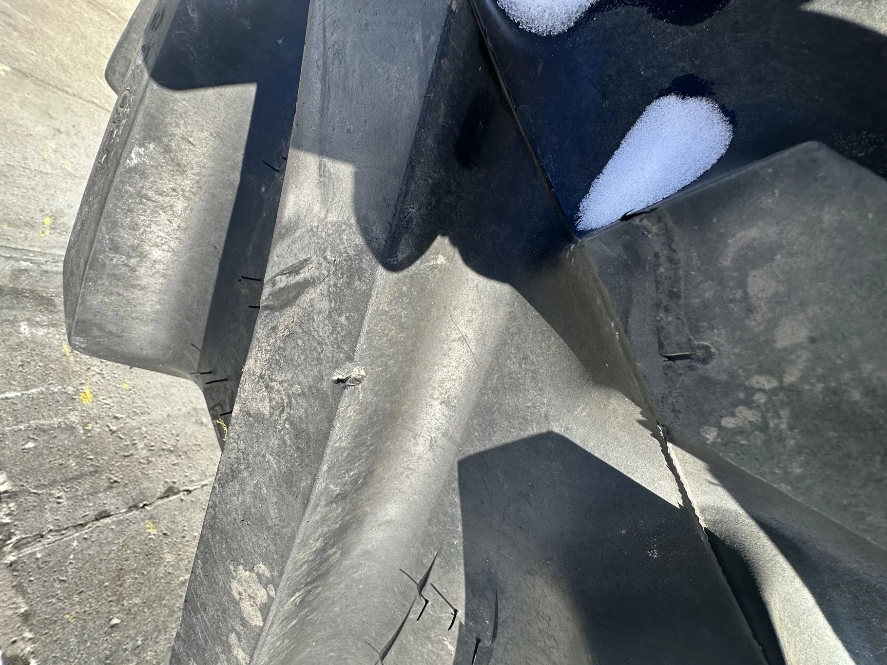 Used 98% 540/65R28 BKT Agrimax RT 657 R-1W 149D/152A8 TL - Good Condition Lug Cuts image 6