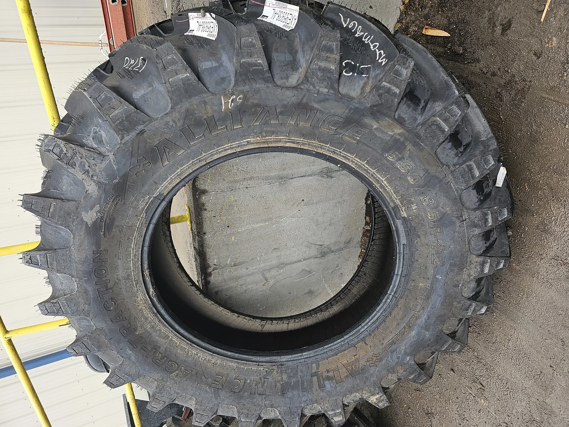 Take Off 580/85R42 Alliance Agri-Traction R-1W 166A8 TL