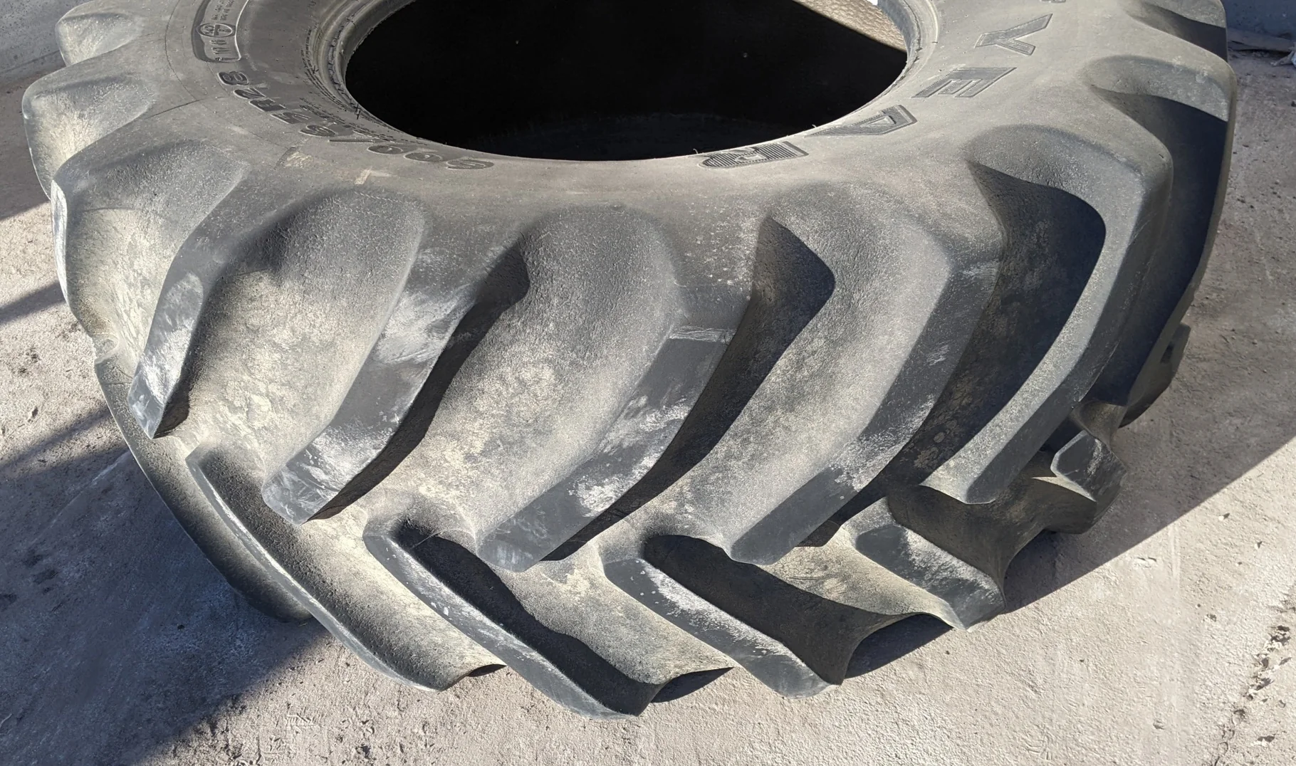 Used 80% 600/65R28 Goodyear DT820 R-1W (160D) TL (Major stubble; sidewall cuts) - Good Condition image 2