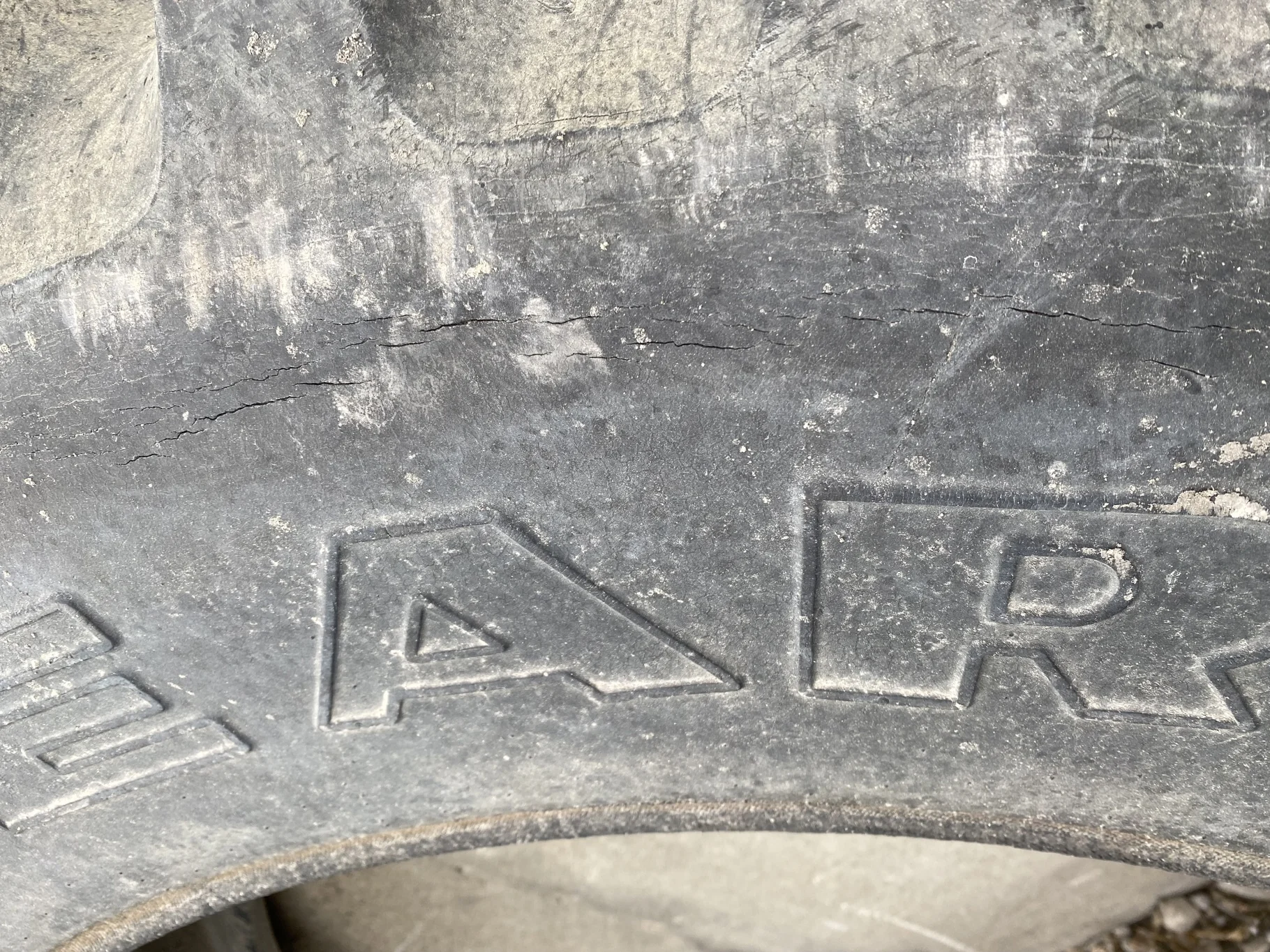 Used 50% 18.4R46 Goodyear Dyna Torque Radial (155A8/B) R-1 TL  _x000D_
(Sidewall Cuts, Weathering, S image 8
