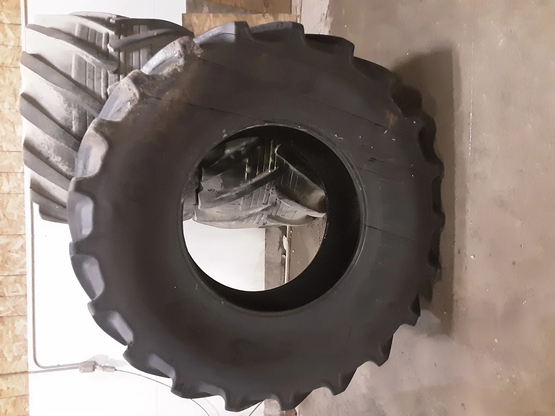 Used 85% 650/85R38 Mitas SFT 173D/176A8 TL