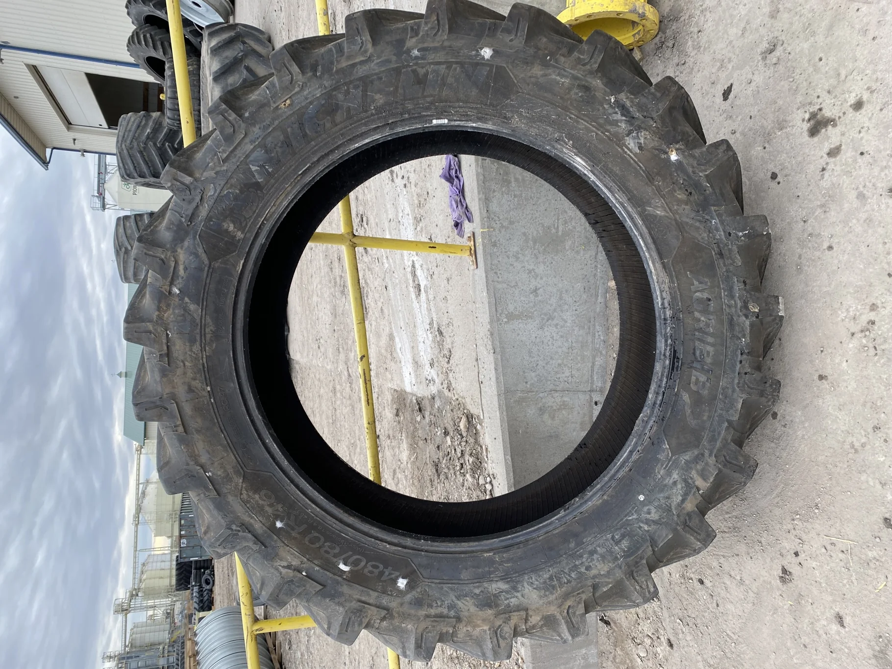 Used 90% 480/80R46 Michelin AgriBib 2 R-1W 158A8/158B TL - Good Condition (Lug Stubble, Lug