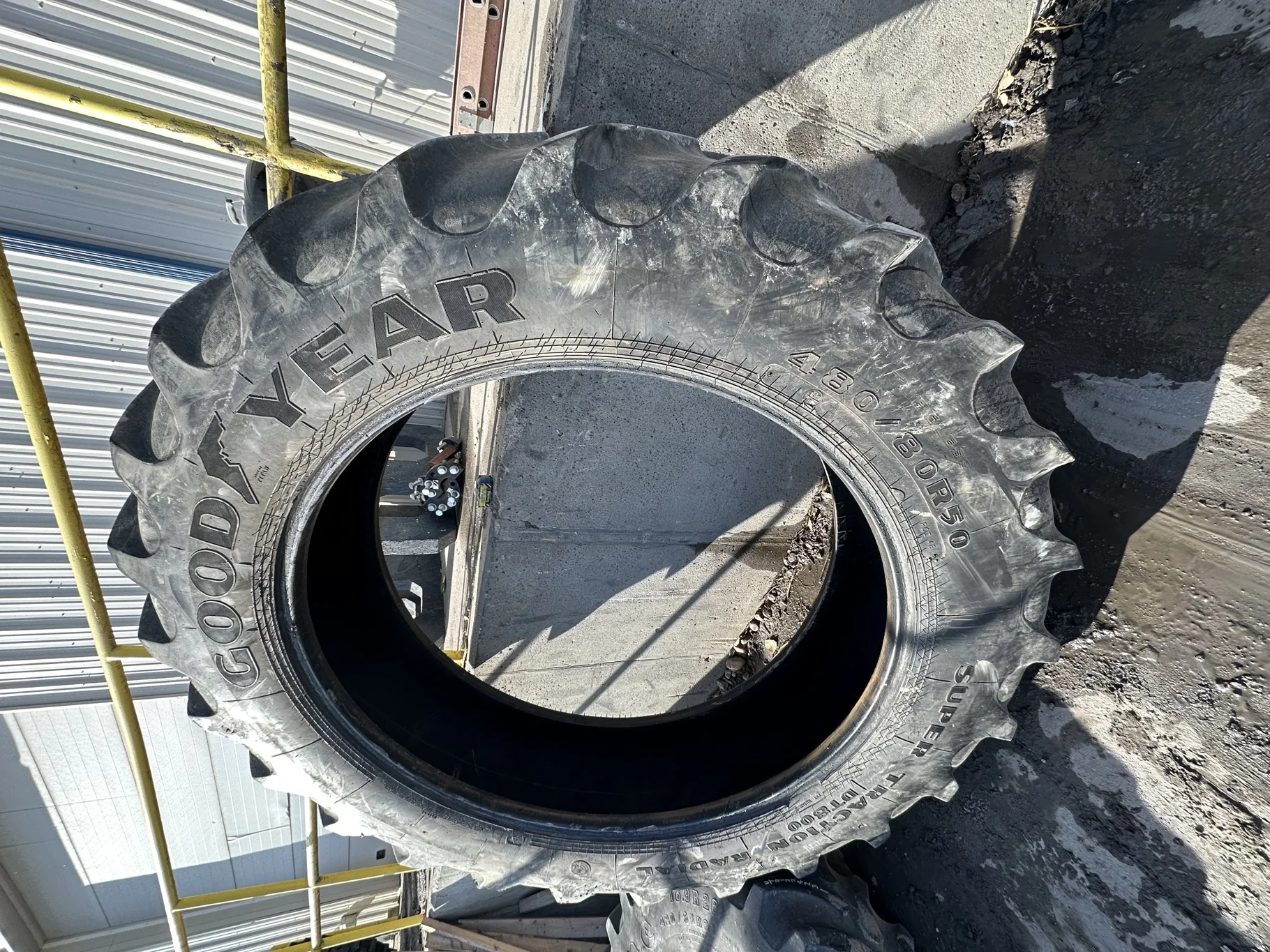 Used 30% 480/80R50 Goodyear Super Traction Radial R-1W 159A8 - Poor Condition  _x000D_
(Both Have Na