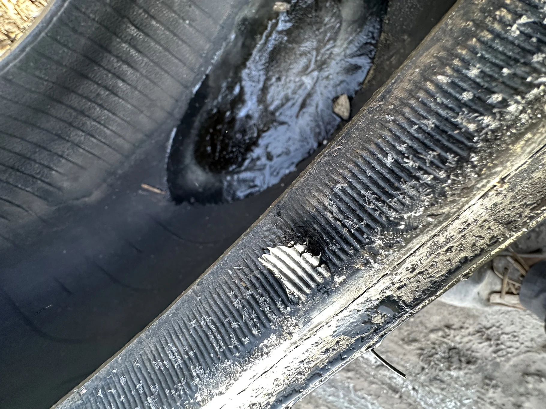 Used 35% 420/85R34 Goodyear Super Traction Radial R-1W (147B) - Fair Condition  _x000D_
(Uneven Trea image 3