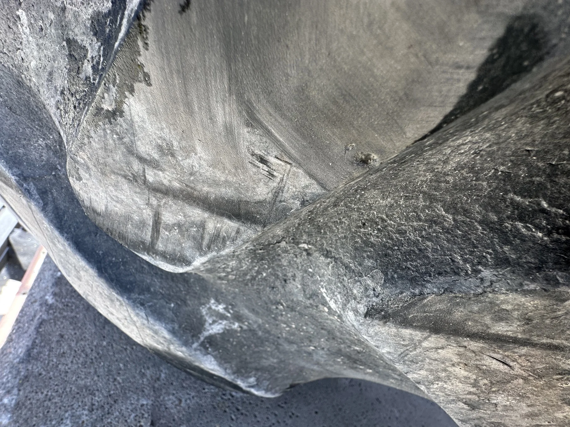 Used 35% 420/85R34 Goodyear Super Traction Radial R-1W (147B) - Fair Condition  _x000D_
(Uneven Trea image 5
