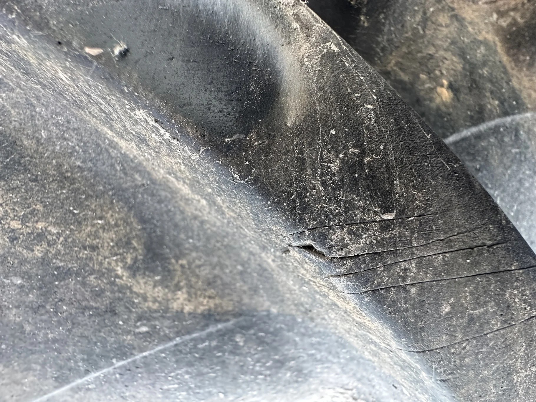 Used 90% 18.4-30 Galaxy AGRITRAC 2 D(8Ply) TL  _x000D_
(Lug Cuts) image 4