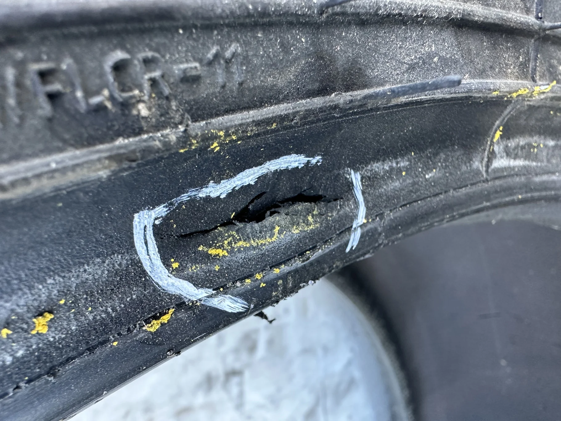 TAKE-OFF 520/85R42 GY SPECIAL SURE GRIP TD8 RADIAL R-2 (162A8/B) TL image 5