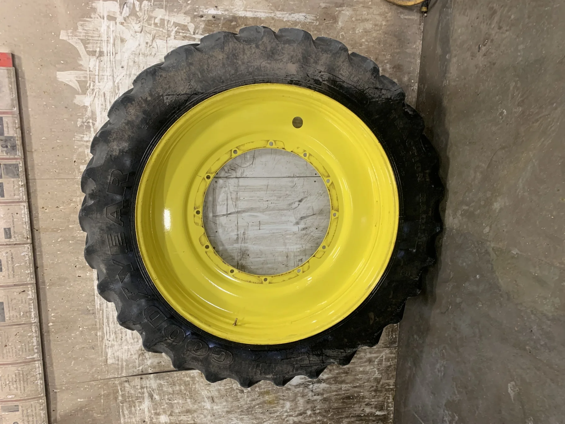 Used 70% 320/105R54 Goodyear Super Traction Radial R-1W (166A8/B) TL image 2
