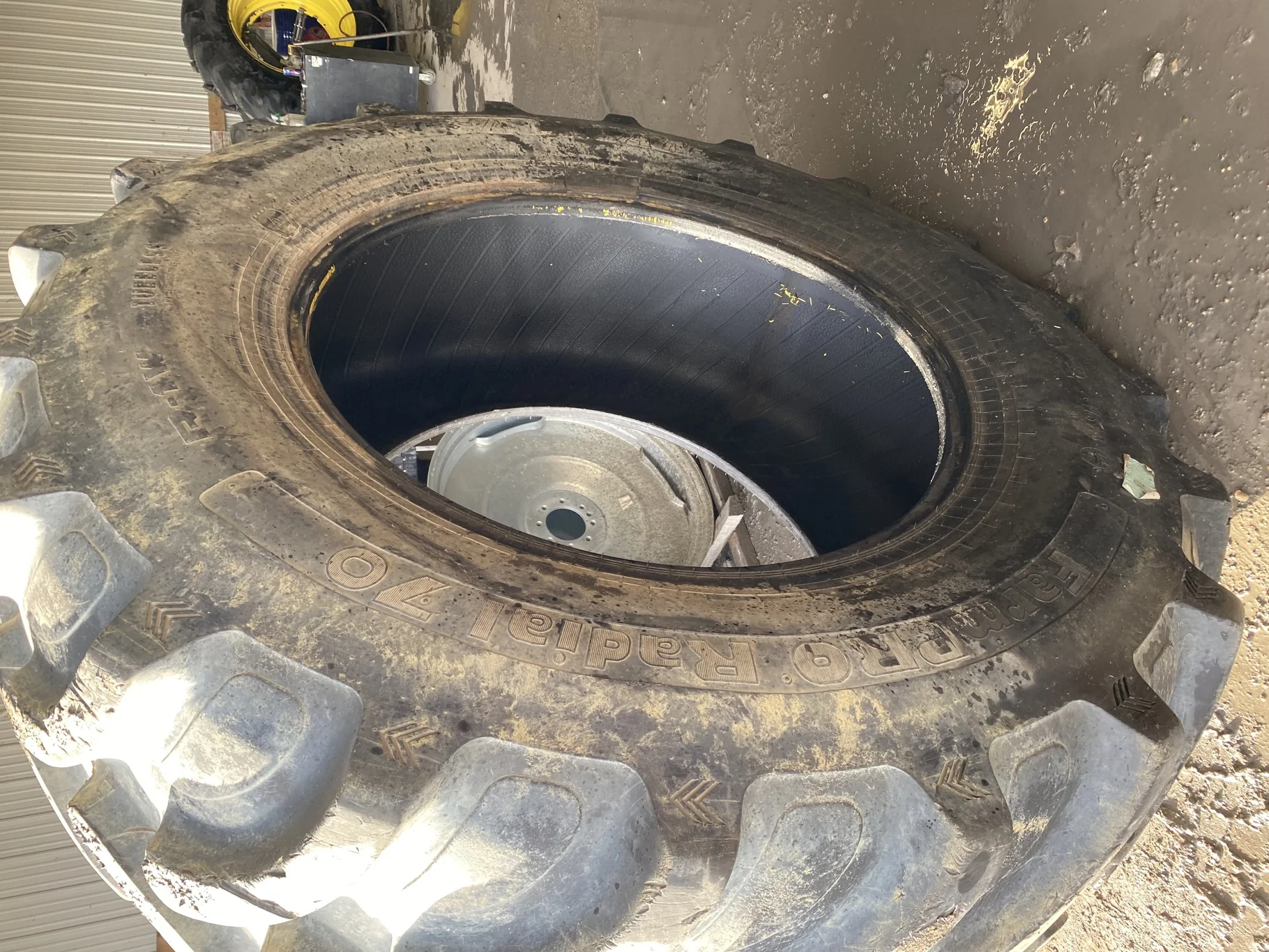 Used 710/70R42 173A8/B Alliance Farm Pro 70 Radial R-1W TL 75-80% image 2