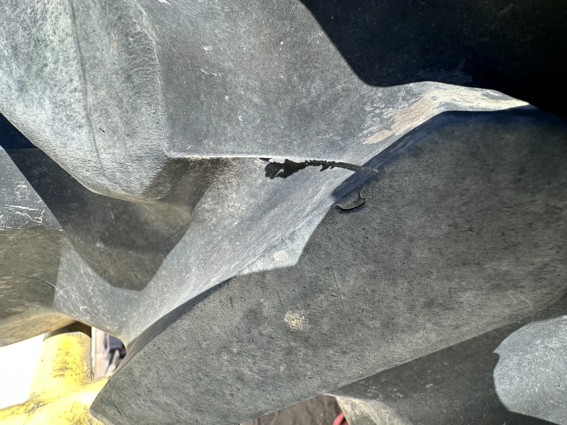 Used VF420/95R50 177D Michelin Spraybib TL R-1W 80-85% image 4
