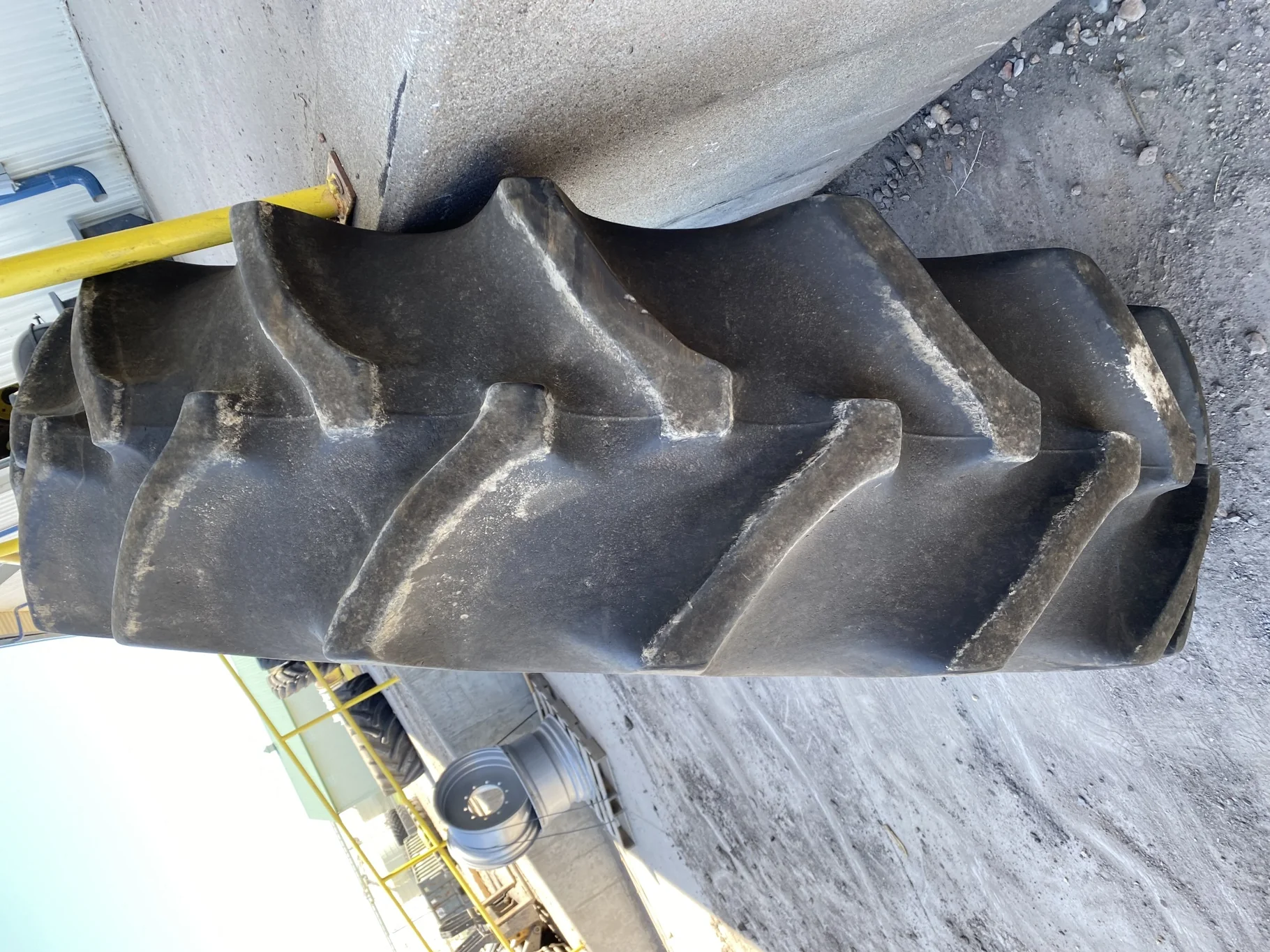 Used 60% 520/85R42 Goodyear Special Sure Grip TD8 Radial (162A8) R-2 TL - Good Condition  _x000D_
(R image 3