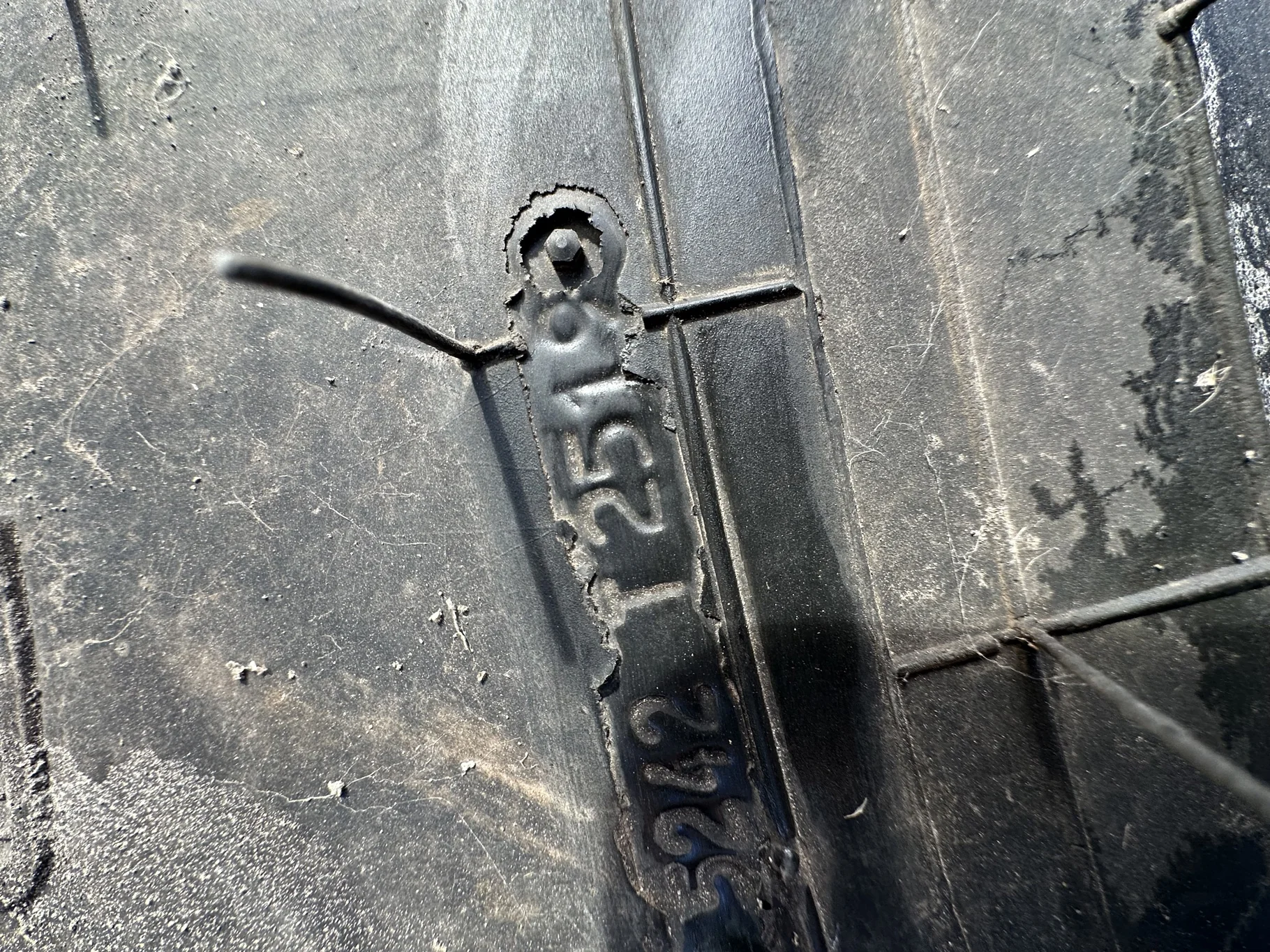 Used 88% 520/85R42 (20.8R42) Alliance FarmPro II 846/842 Radial R-1W (157A8/B) TL  _x000D_
(Lug Cuts image 7