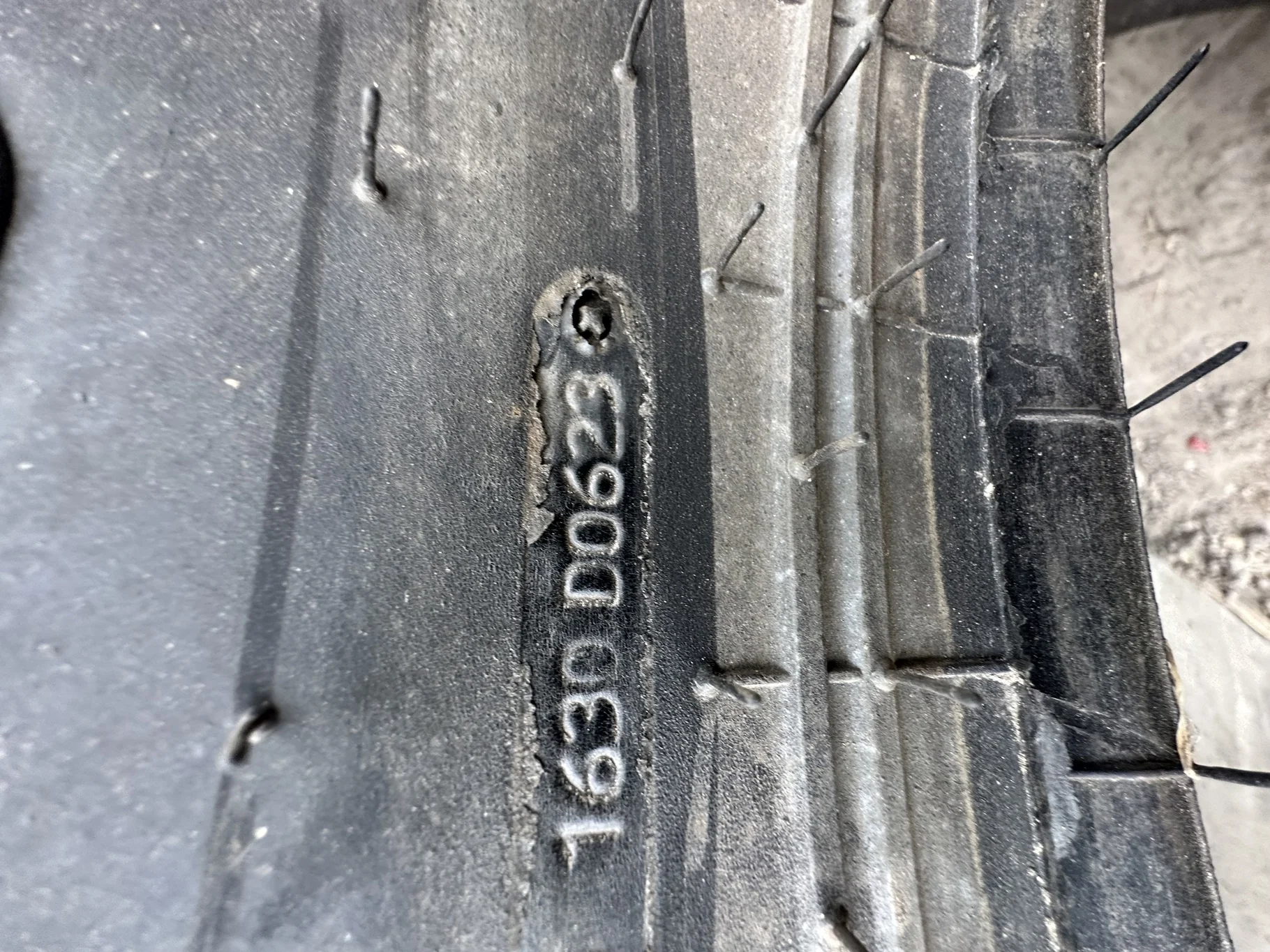 Take Off 16.9-30/D GALAXY AgriTrac 2 R1 D (126A8)(8Ply) TL - Excellent Condition image 5