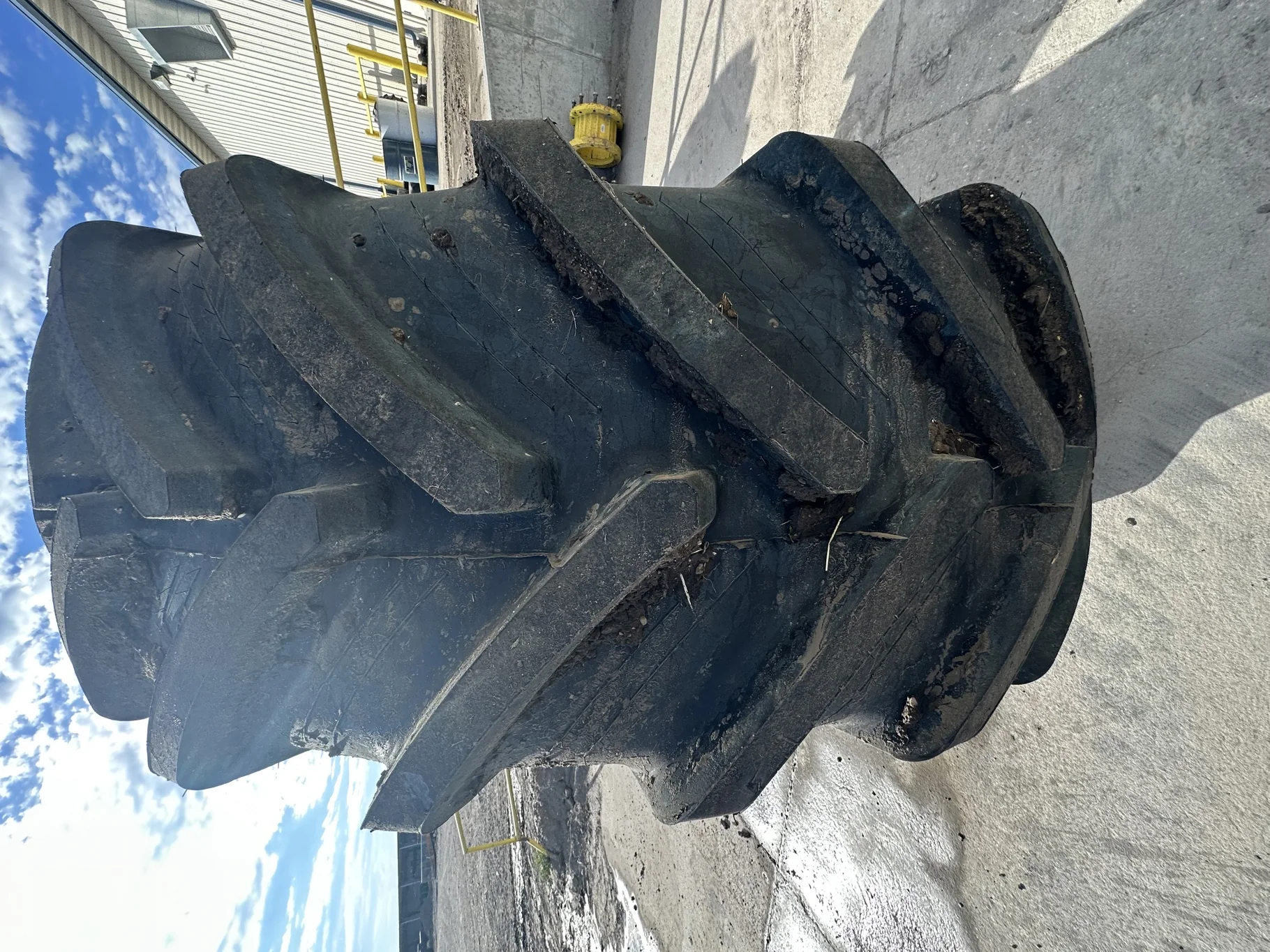Used 97% 710/70R42 Firestone Maxi Traction R-1W 168D (Lug Cuts, Road Wear, Lug Stubble) image 3