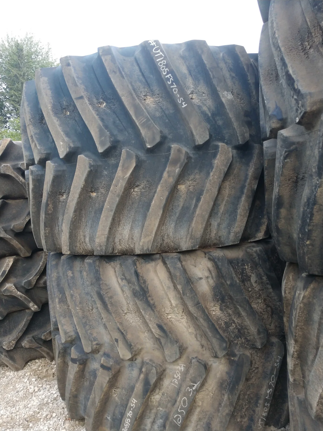 Used 90% IF1250/50R32 Firestone DT 23 201B (with severe stubble damage/cuts) image 2