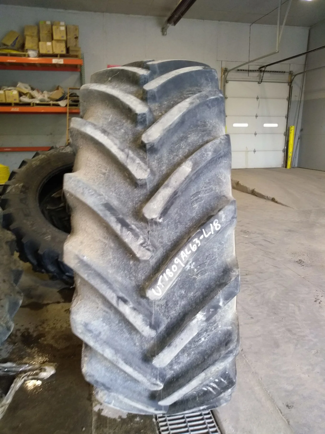 Used 98% Alliance 650/65R42 Agri Star 170A8 R-1W TL. image 2