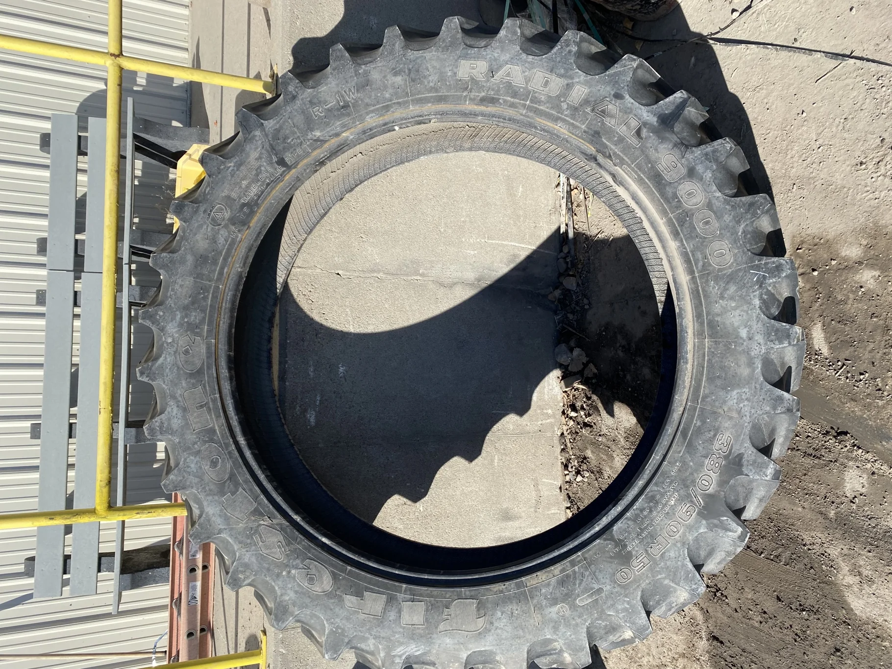 Used 80% 380/90R50 Firestone Radial 9000 R-1W 151B TL - lug stubble
