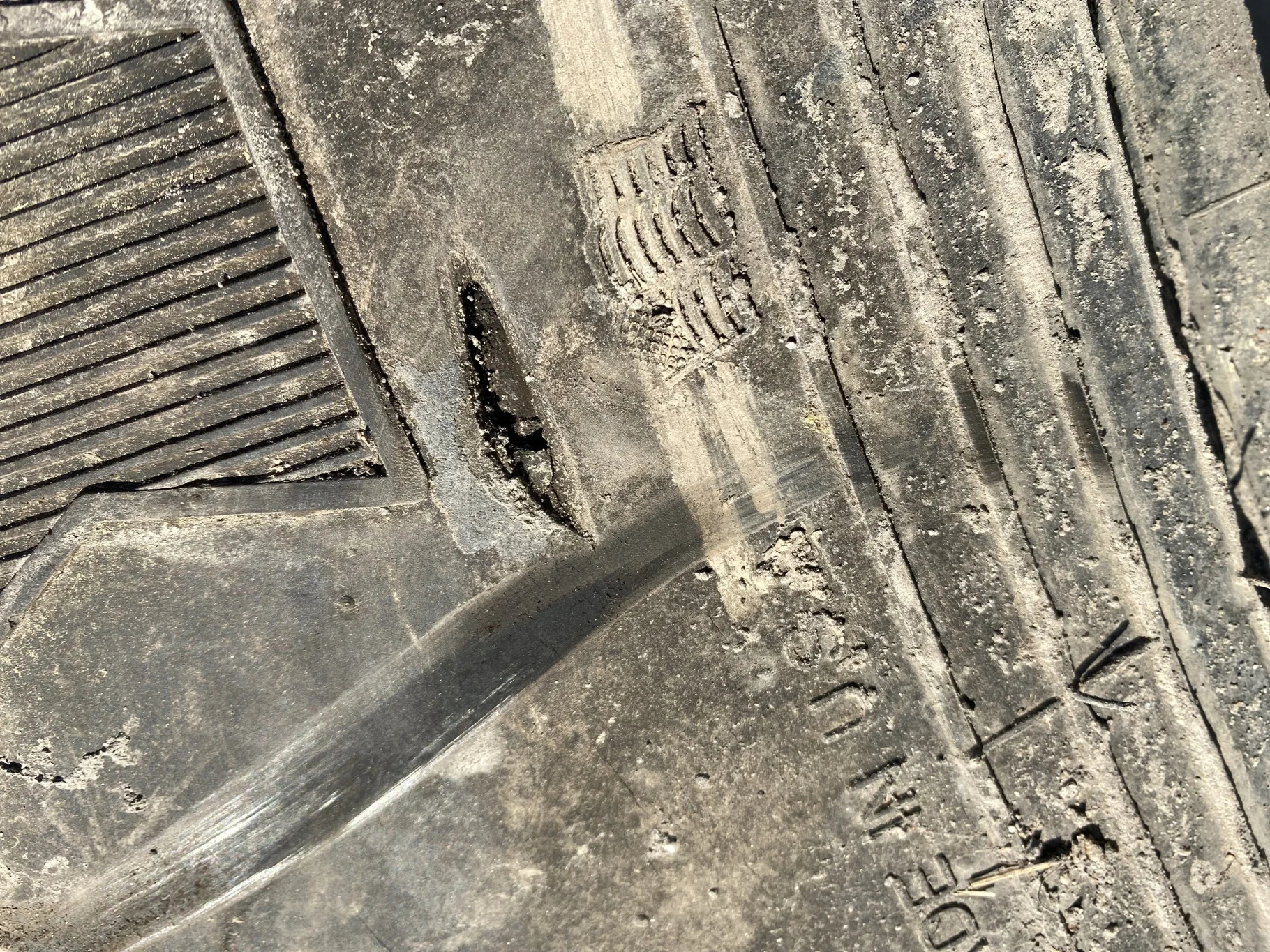 Used 95% 380/90R46 Goodyear Ultra Sprayer 168A8/B R-1 TL - lug cuts, between tread cuts, bead damage image 7