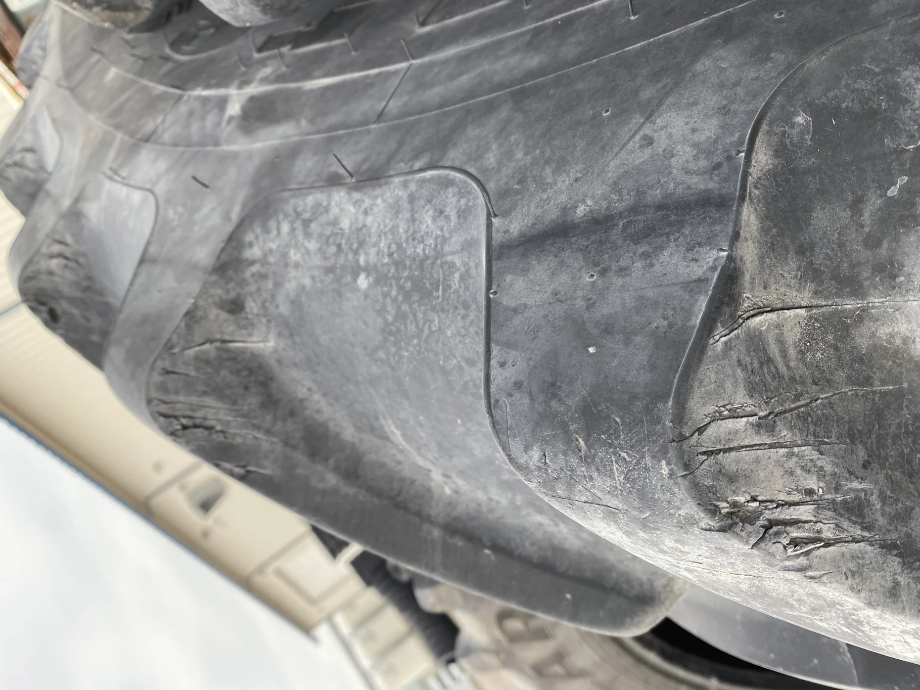 Used 82% 460/85R42 Firestone Performer 85 150D TL (heavy lug cuts / chunks between tread) image 5