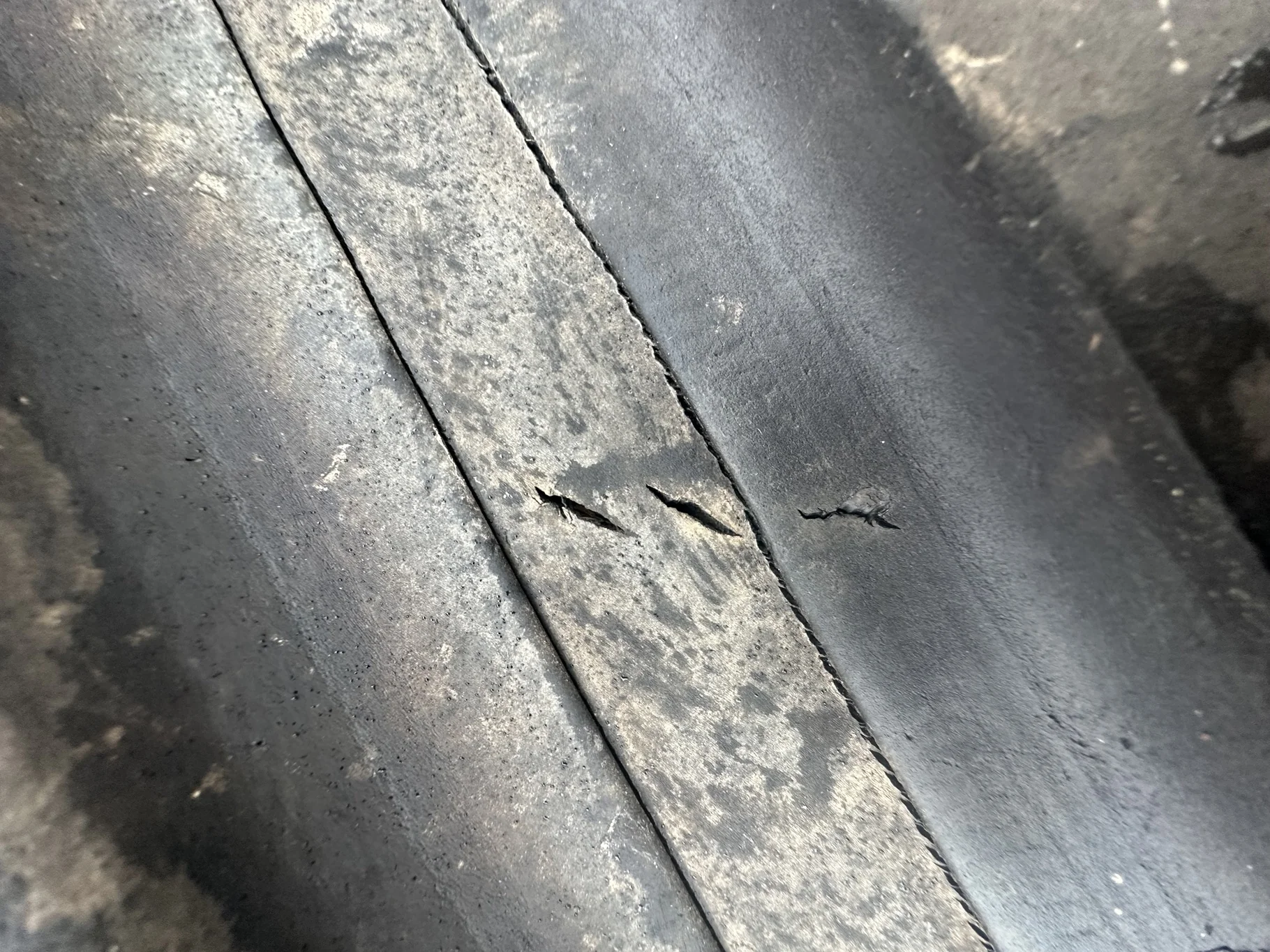 Used 75% 24" JD8RX Rear Camso 4500 Ag Tracks (Some Uneven Tread Wear) image 2