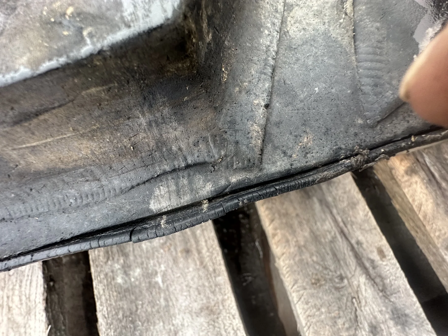 Used 75% 24" JD8RX Rear Camso 4500 Ag Tracks (Some Uneven Tread Wear) image 4