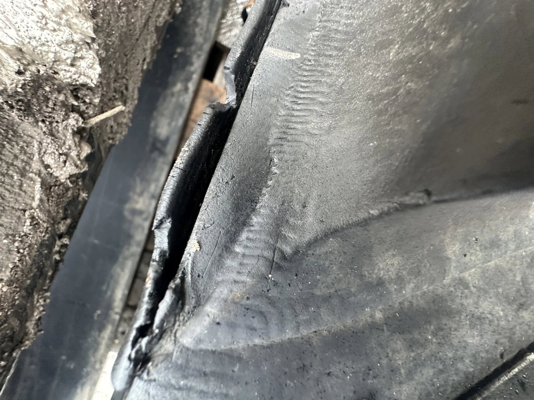 Used 75% 24" JD8RX Rear Camso 4500 Ag Tracks (Some Uneven Tread Wear) image 5