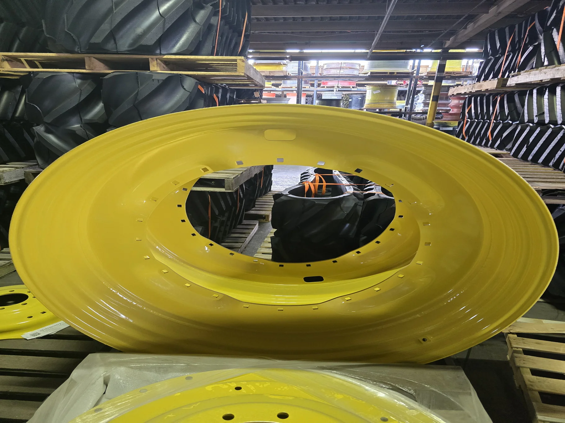 Refurb 12 X 50 10-13.189-11.09 7.87 inset JD Yellow Dual Wheel