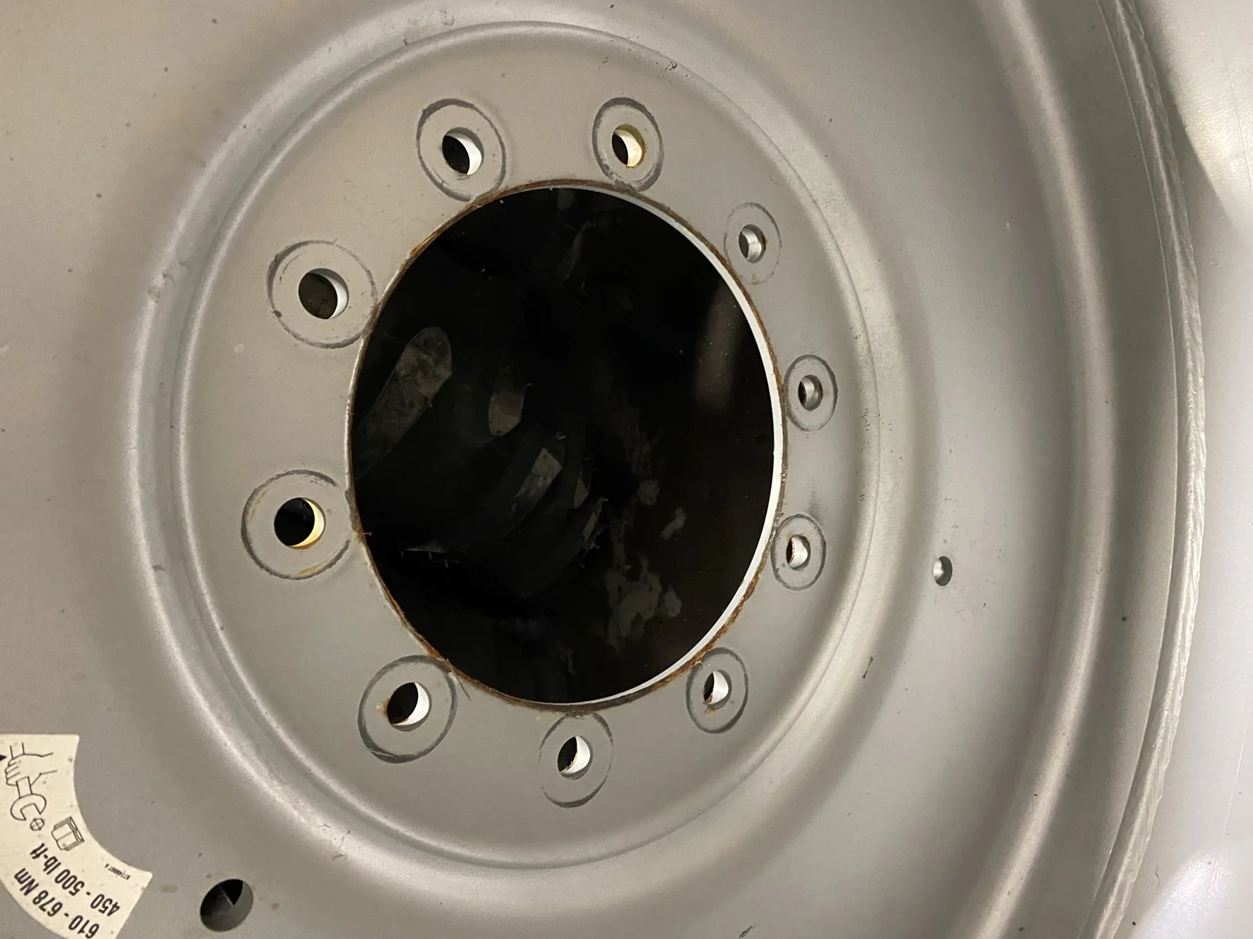 Used 18 X 38 Case IH Silver 10 Bolt (.906) Sprayer Wheel (10-13.189-11.070) 2.62" OUT (Gashes/Scratc image 2