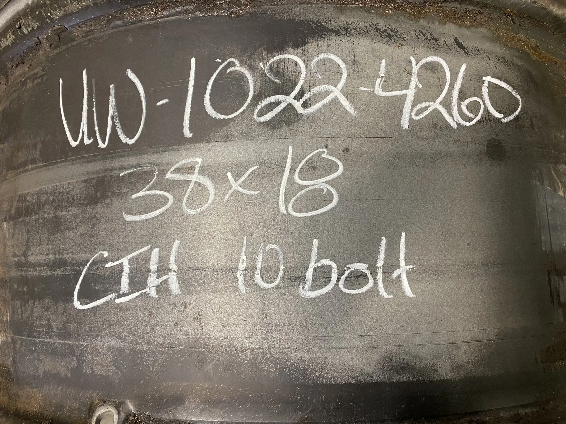 Used 18 X 38 Case IH Silver 10 Bolt (.906) Sprayer Wheel (10-13.189-11.070) 2.62" OUT (Gashes/Scratc image 8
