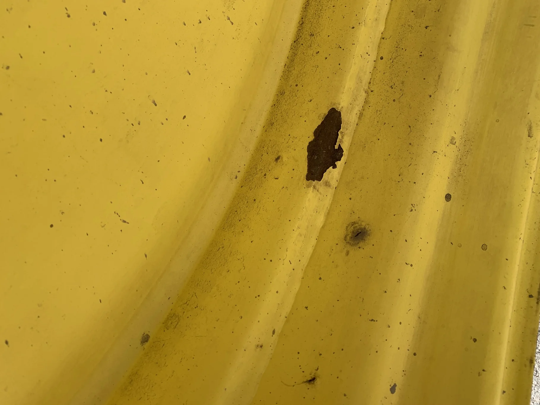 Used 18 X 38 John Deere Yellow Sprayer Wheels (Peeling Paint, Rust Around Mounting Flange, image 6