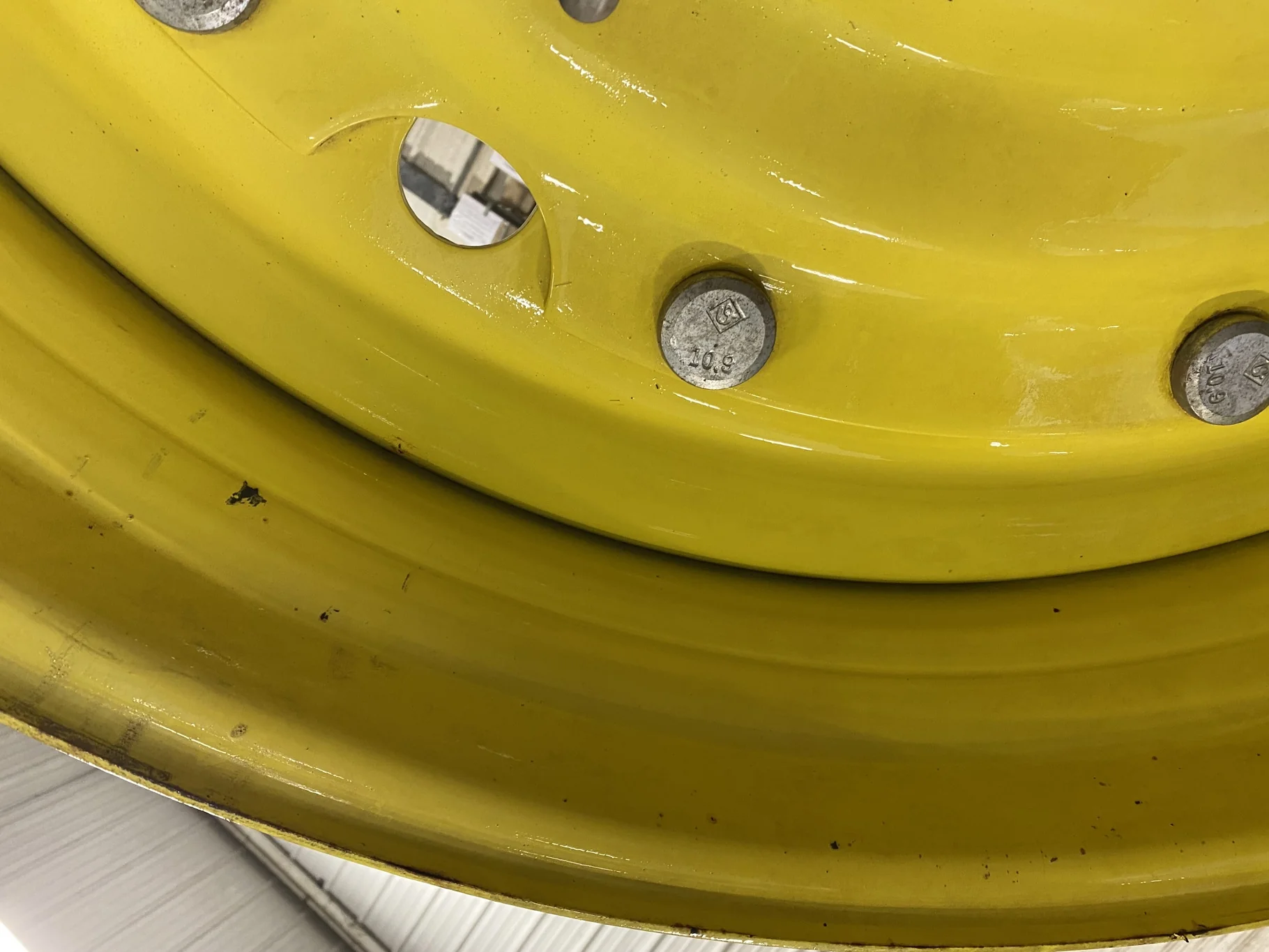 Used 13 X 46 John Deere Yellow 10 Bolt Stub Disc with Center - Good Condition image 3