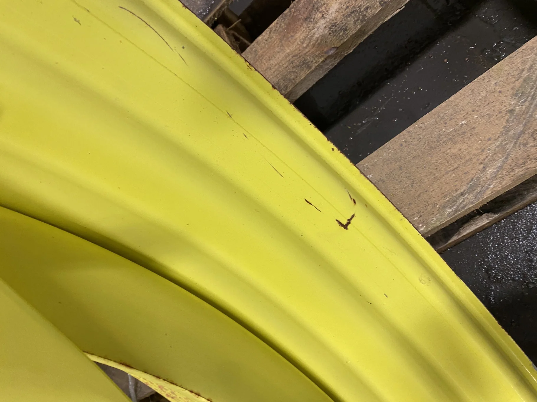 Used 12 X 46 JD Yellow 12 Bolt (.9375) Stub Disc (12-32.047-30.09) 3.5" Backside Offset (Faded image 3