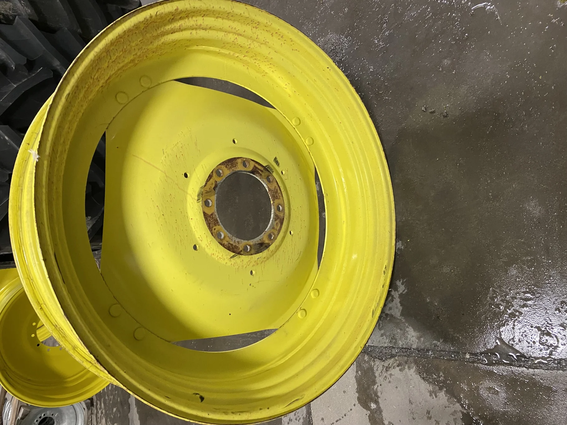 Used 12 X 46 JD Yellow 12 Bolt (.9375) Stub Disc (12-32.047-30.09) 3.5" Backside Offset (Faded image 5