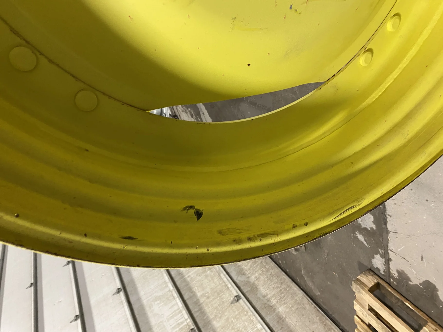 Used 12 X 46 JD Yellow 12 Bolt (.9375) Stub Disc (12-32.047-30.09) 3.5" Backside Offset (Faded image 6