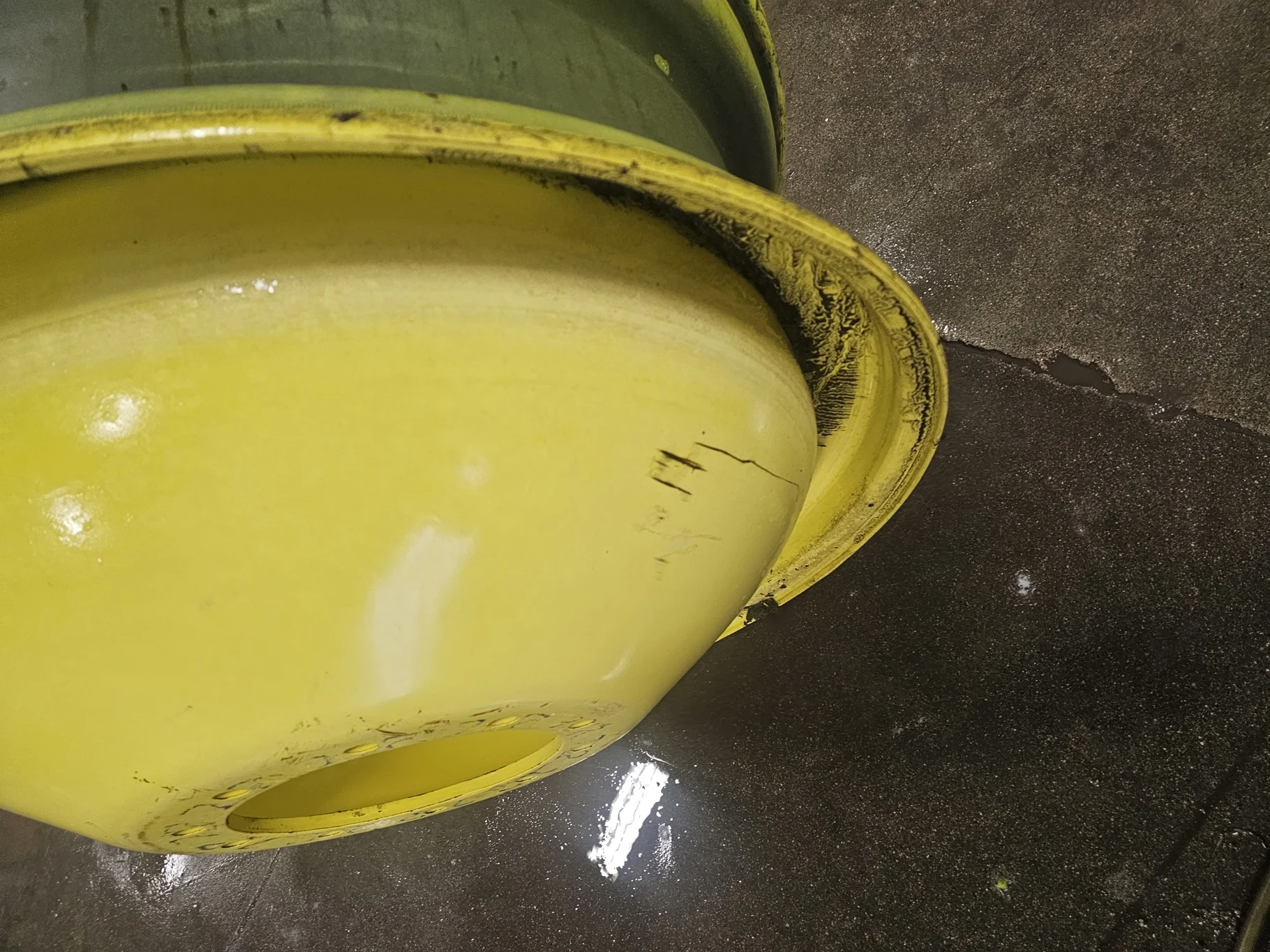 USED 18 X 42 10-13.19-11.07-12.4 (OUTSIDE) DOLLY DUAL YELLOW WHEEL image 4