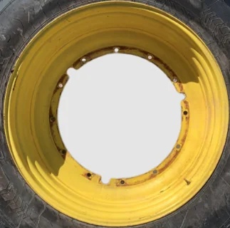 Used 16 X 46 John Deere Yellow 12 Bolt (.944) Stub Disc (12-32.047-30.078) 3.1" Offset - (faded pain image 2
