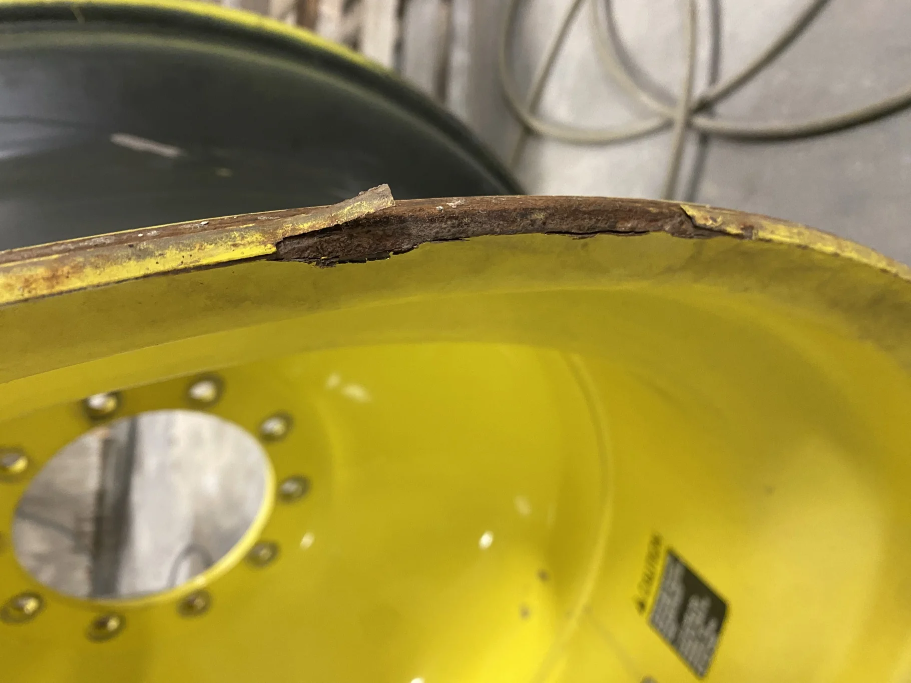 USED 18 X 42 10-13.19-11.07-12.4 (OUTSIDE) DOLLY DUAL YELLOW WHEEL image 5
