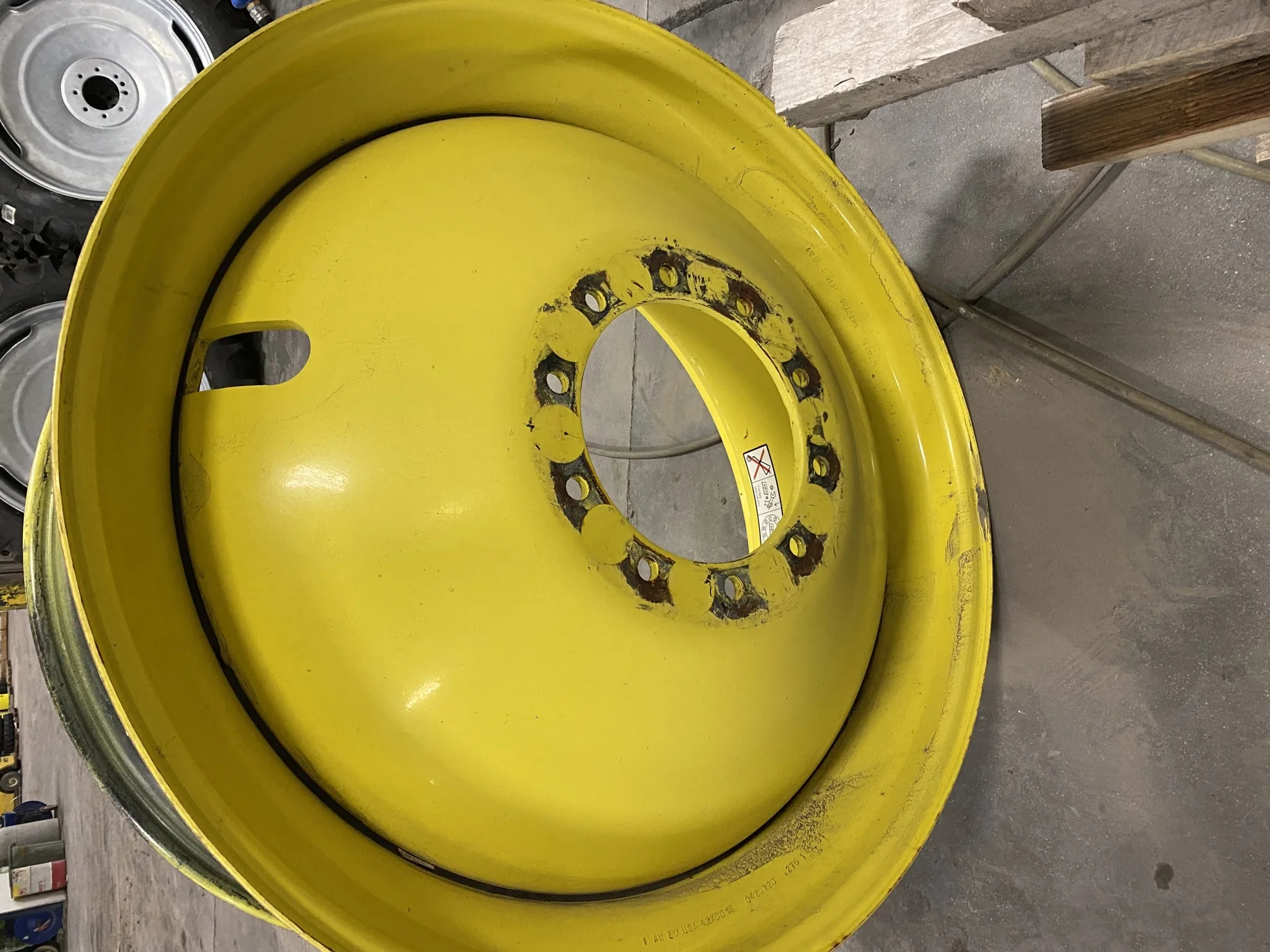 USED 18 X 42 10-13.19-11.07-12.4 (OUTSIDE) DOLLY DUAL YELLOW WHEEL image 7