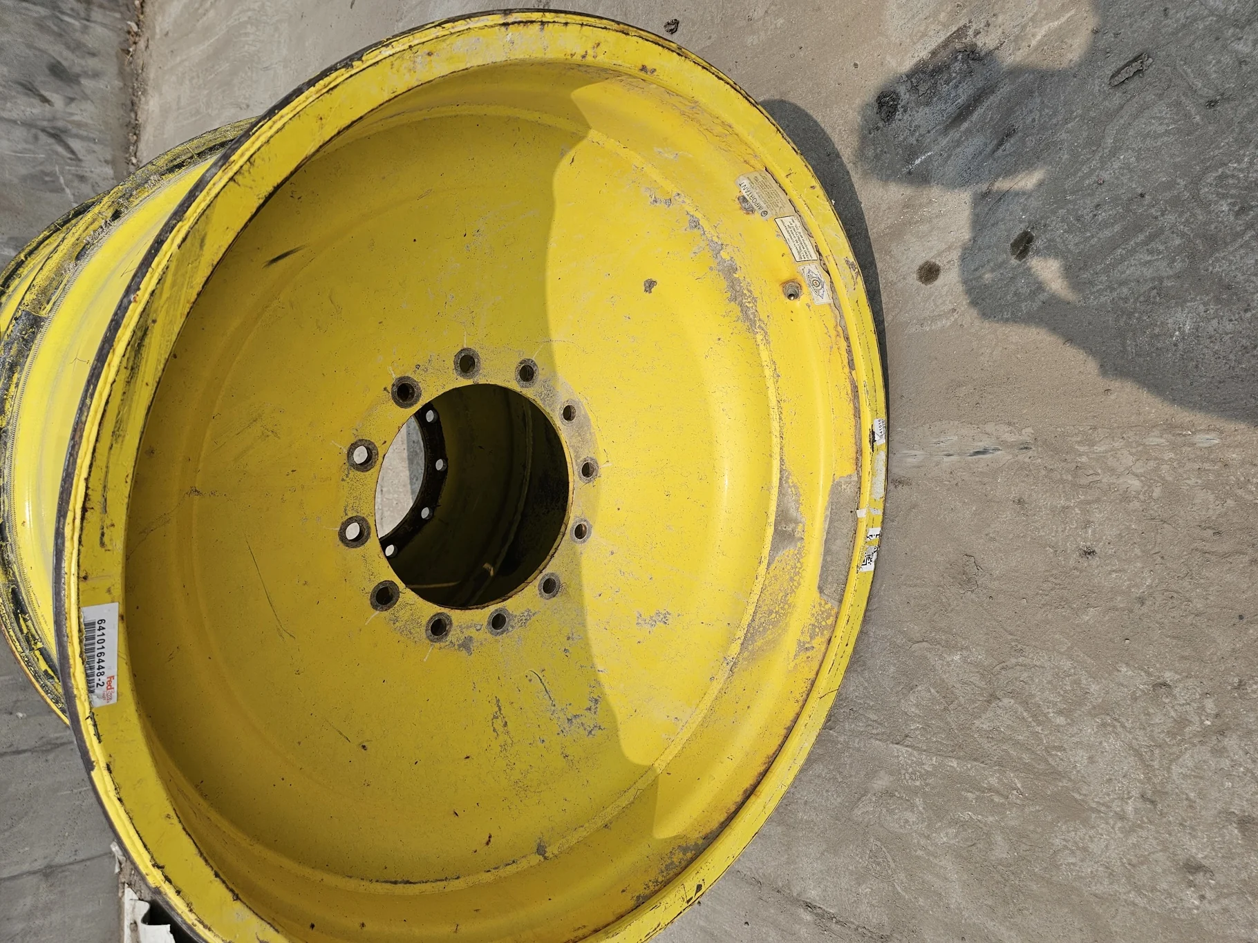Used 18 X 38 12-13.976-11.857 JD Yellow Reinforced Bead (Scratches, Rust Spots)