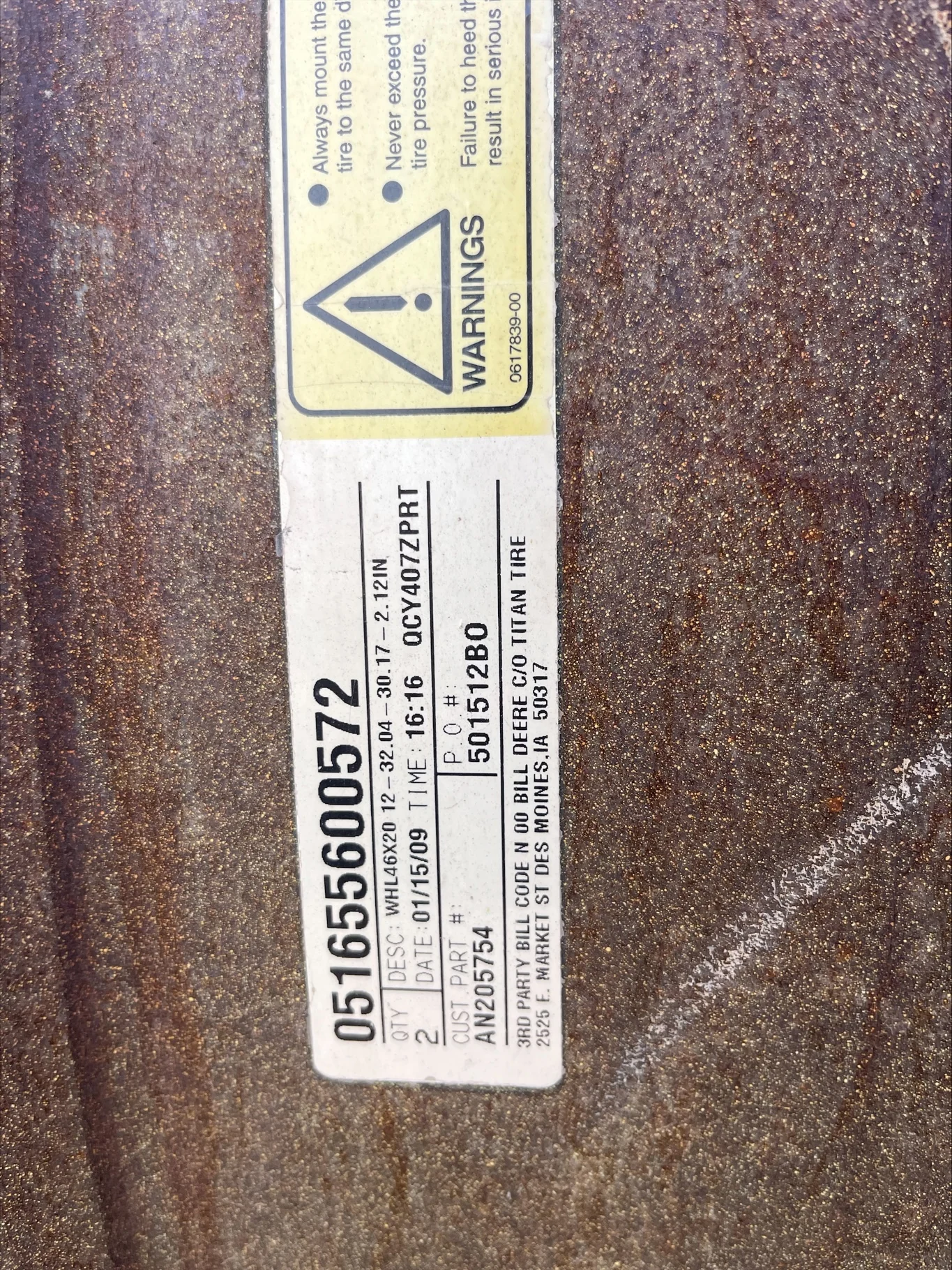 Used 20 X 46 John Deere Yellow 12 Bolt (.964) Sprayer Stub Disc (12-32.047-30.17) 13.5" (paint missi image 3
