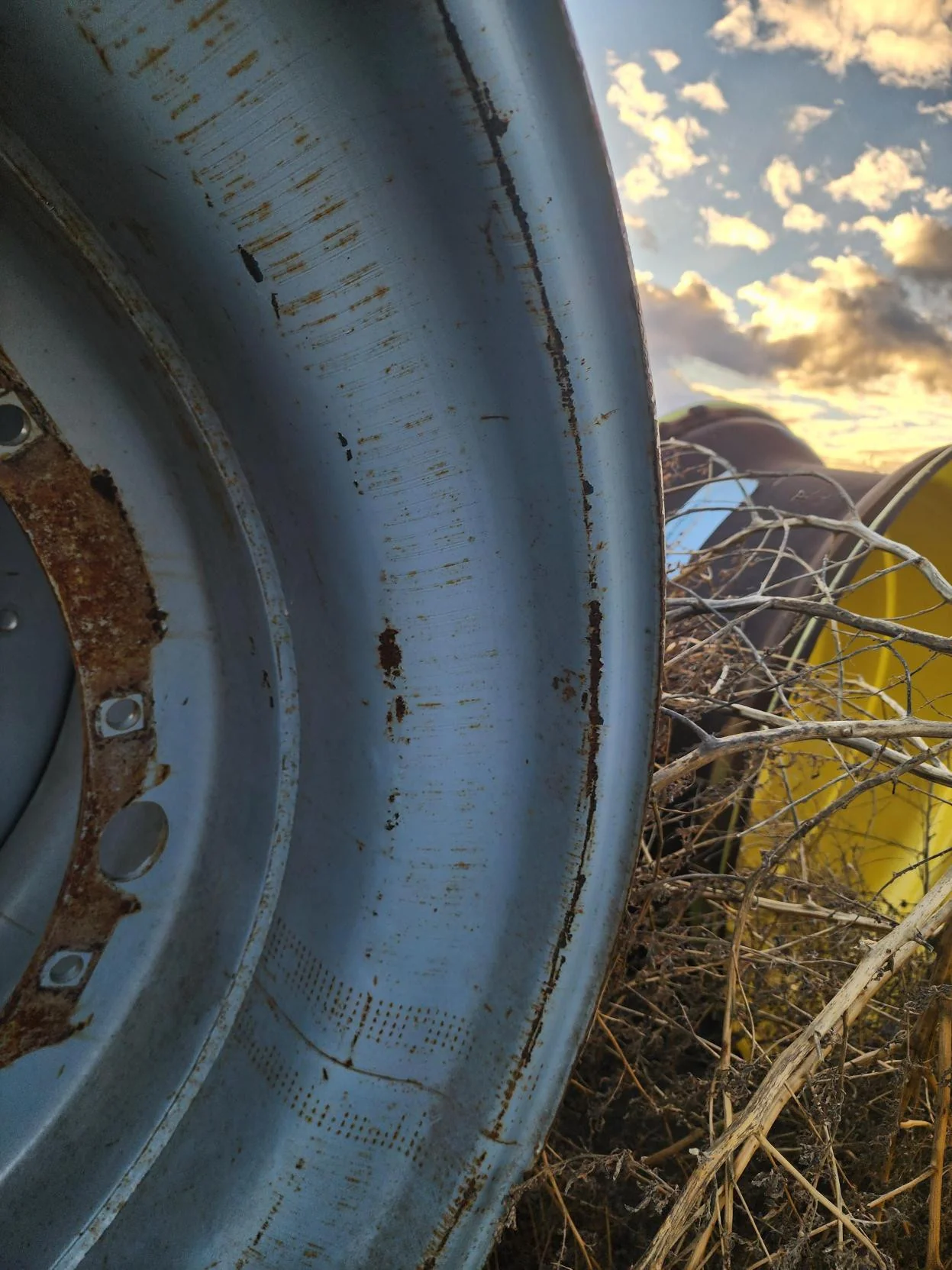 Used 16 X 42 Agco Gray 12 Bolt (.826) Stub Disc Wheel (12-30-28)  _x000D_
(Rust, Scratches) image 7