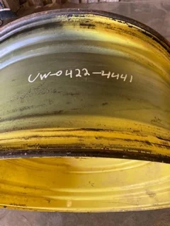 Used 20 X 46 JD Yellow 12-32.047-30.17-2.81IN (.937) Stub Disc Rim 14" BS image 3