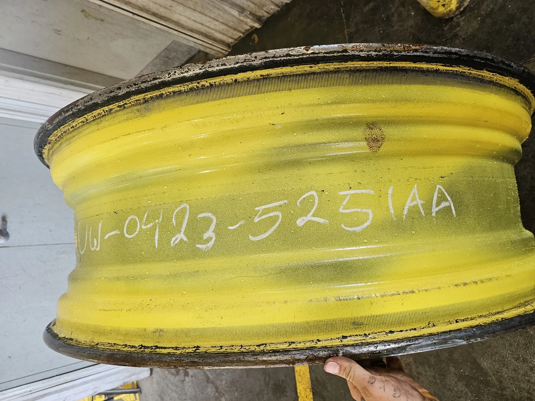 Used 15 X 50 John Deere Yellow 10 Bolt (.906) Dual Wheel (10-13.189-11.07) -6.38" IN w/.799 weight h image 3