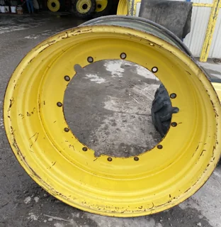 Used 20 X 46 JD 12 Bolt Sprayer Stub Disc (12-32.047-30.17) 2.12 inset image 3