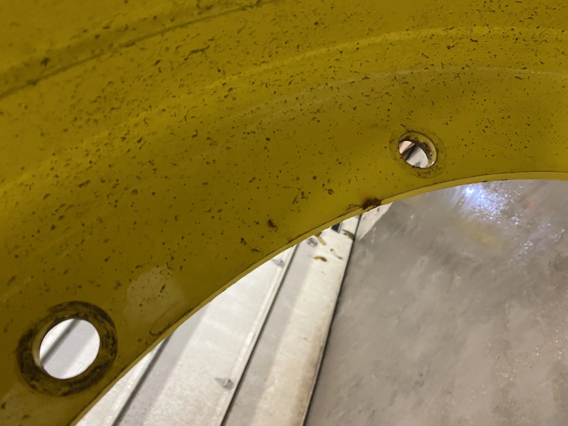 Used 23 X 42 John Deere Yellow 12 Bolt Sprayer Stub Disc (12-32.047-30.078) - Good Condition image 9