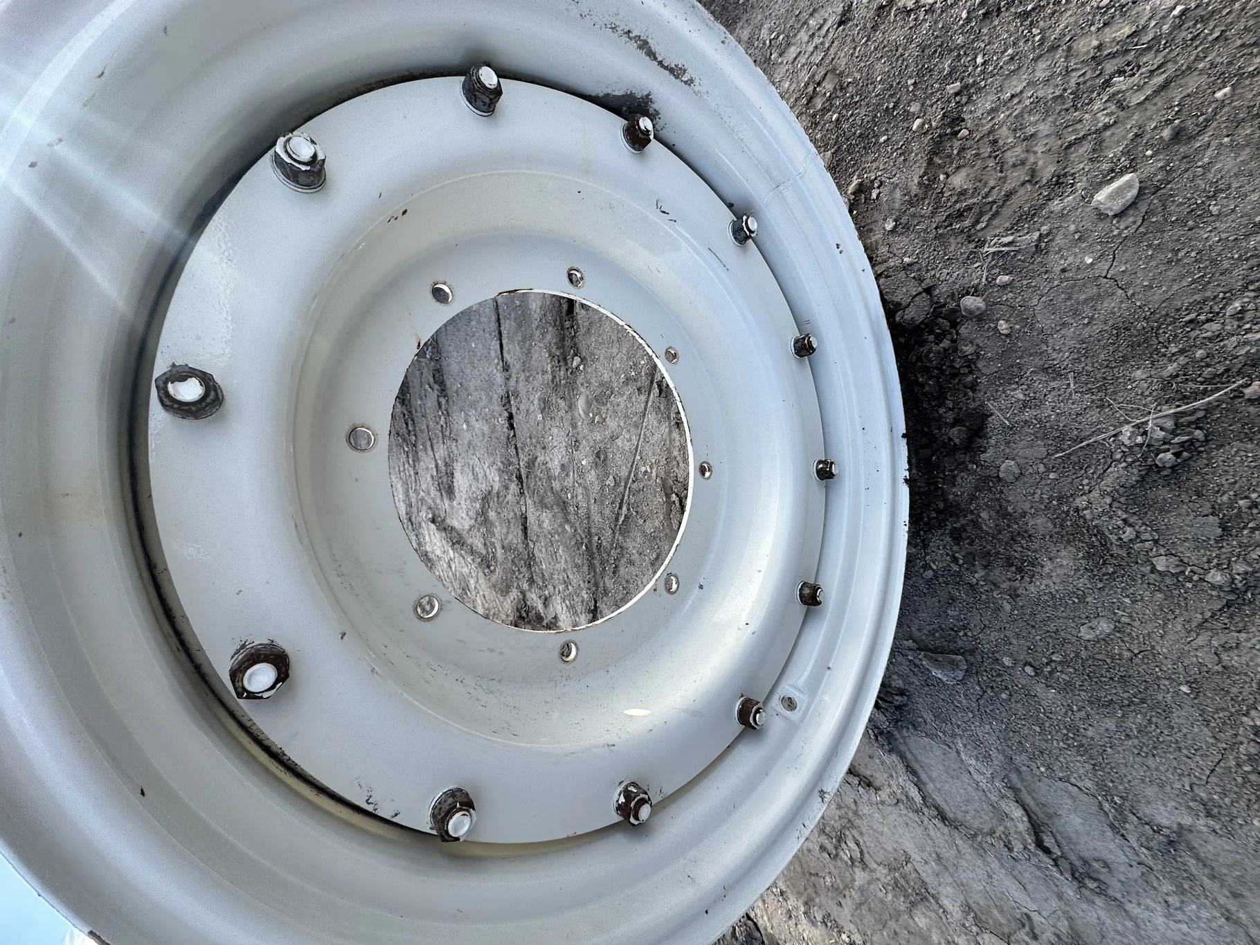 Used 12 X 28 New Holland White 8 Bolt (.708) GKN Style Stub Disc (8-16-14)