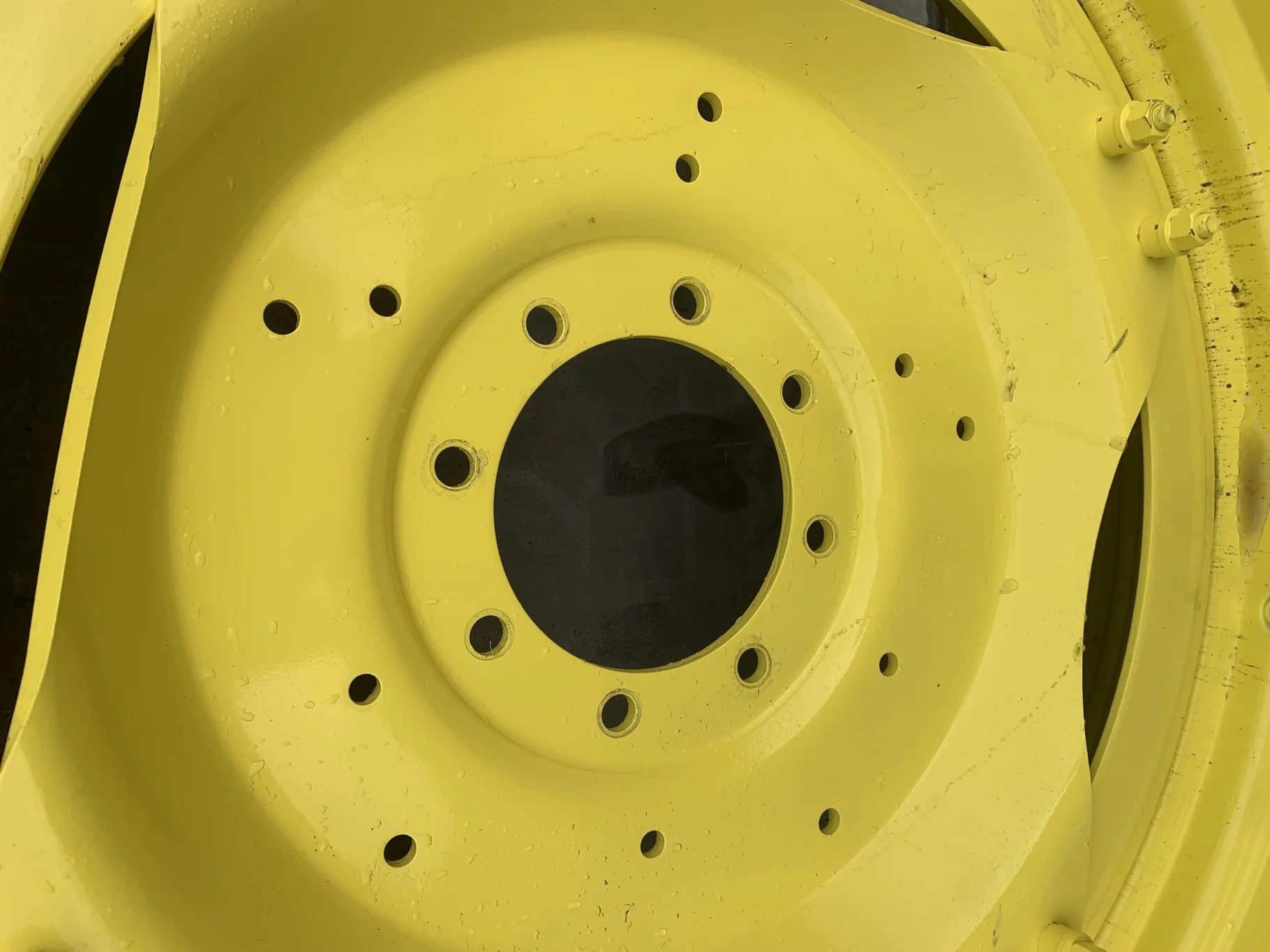 Used 10 X 42 John Deere Yellow 8 Bolt Stub Disc (8-31.0-28.875) 3.75" BS With 8 Bolt Center (Paint S