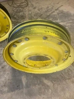 Used 10 X 38 John Deere Yellow 12 Bolt (.906") Stub Disc Wheel with 12 Bolt Center (12-16.732-14.620 image 2