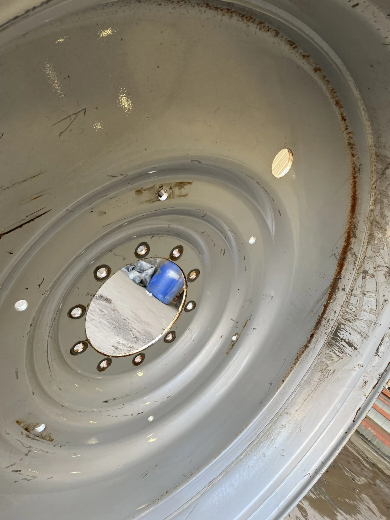 Used 12 X 54 CIH Silver 10 Bolt Dual Wheel (10-13.19-11.07) 8.63 Inset image 2